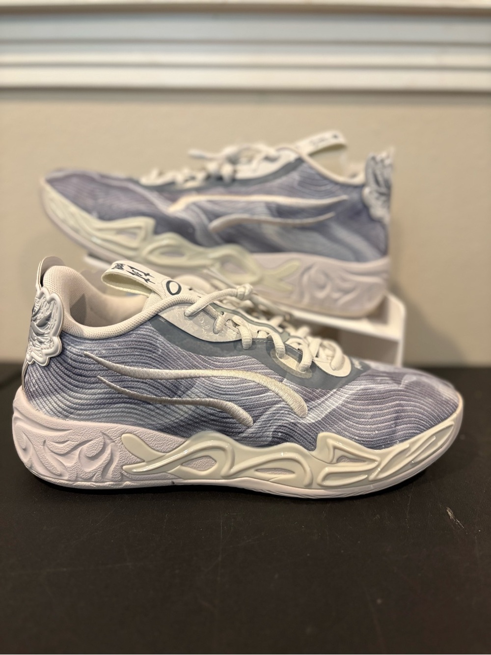 Puma Lamelo Ball MB.04 Lo Team 312174-03 Feather Grey Basketball Shoe Mens Sz 9
